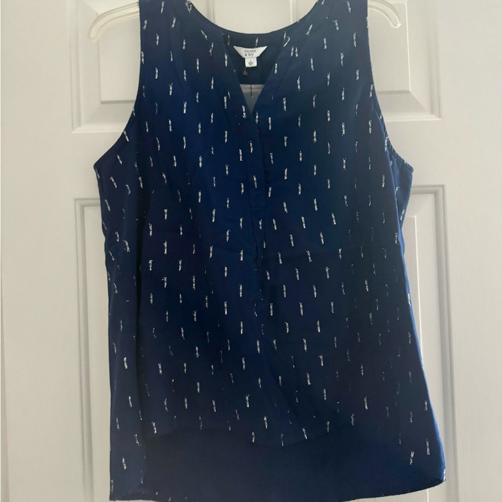 Crown & Ivy Navy Blue Sleeveless Top